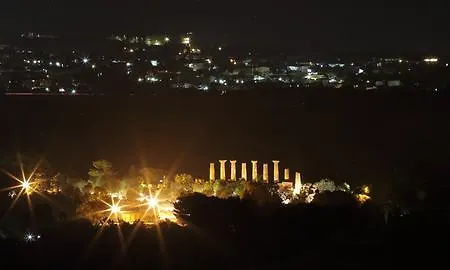 La Terrazza Sulla Valle Bed and Breakfast Αγκριτζέντο