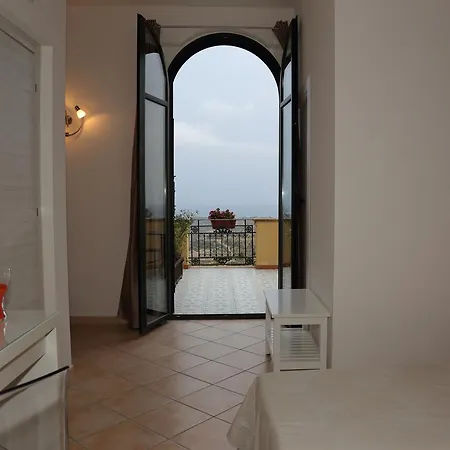 La Terrazza Sulla Valle Bed and Breakfast Αγκριτζέντο