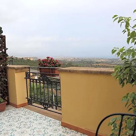 La Terrazza Sulla Valle Bed & Breakfast 3*